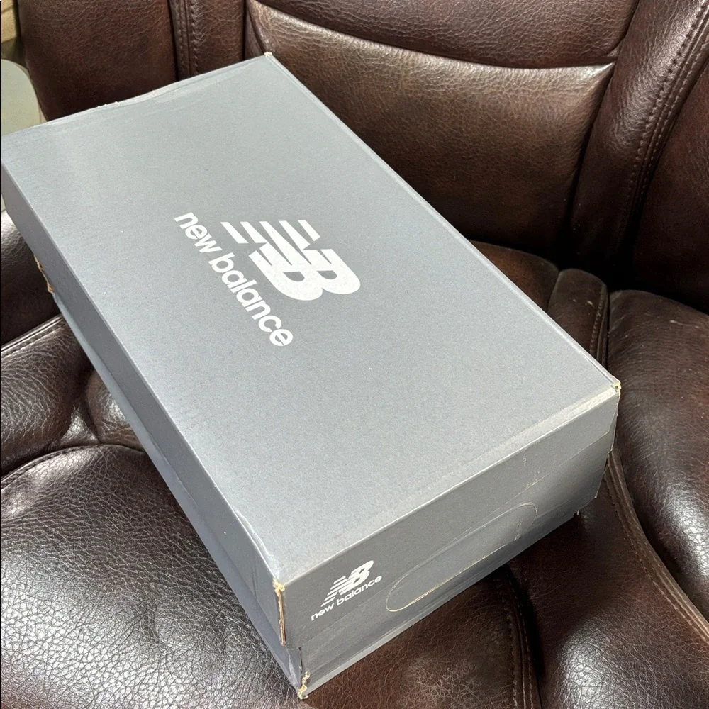 New Balance 550 Athletic Shoe - Big Kid - White / Pink Haze blanc rose 4 1/2 - Picture 12 of 13